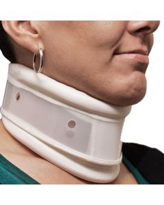 Fortuna Adjustable Plastic Neck Collar-Medium